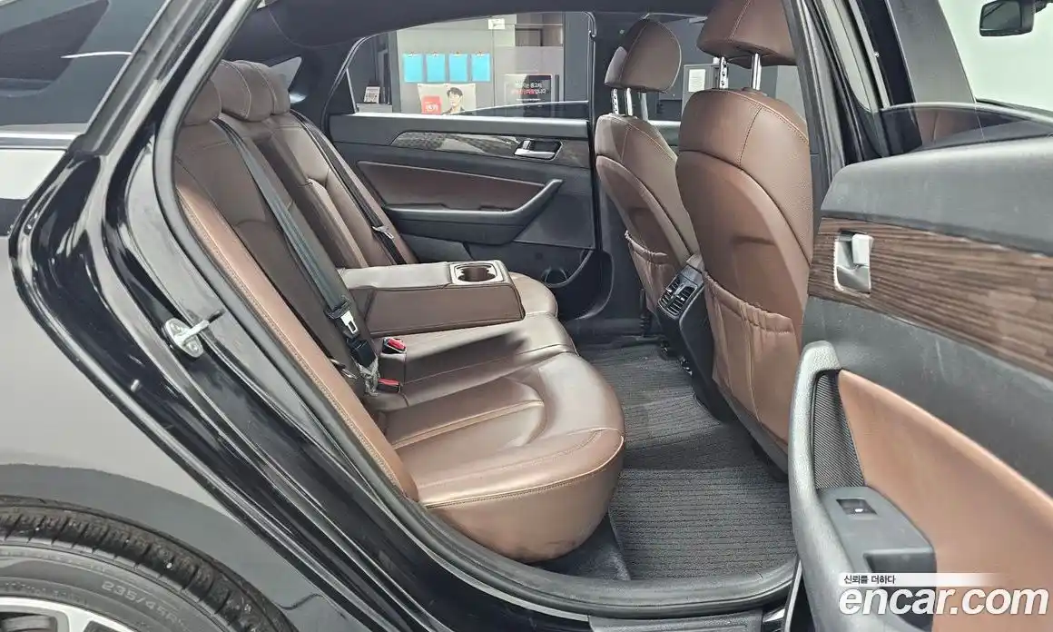 Hyundai Sonata 2018 2.0 Автомат в Москве № 382891, фото 12