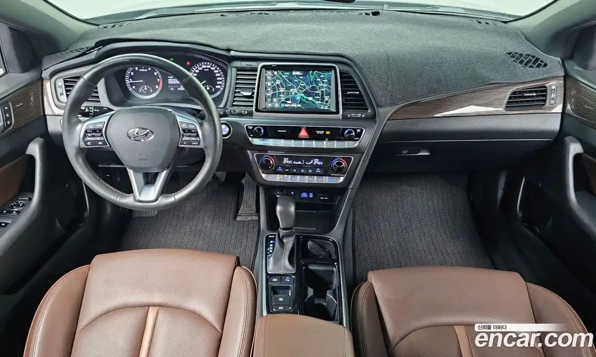 Hyundai Sonata 2018 2.0 Автомат в Москве № 382891, фото 7