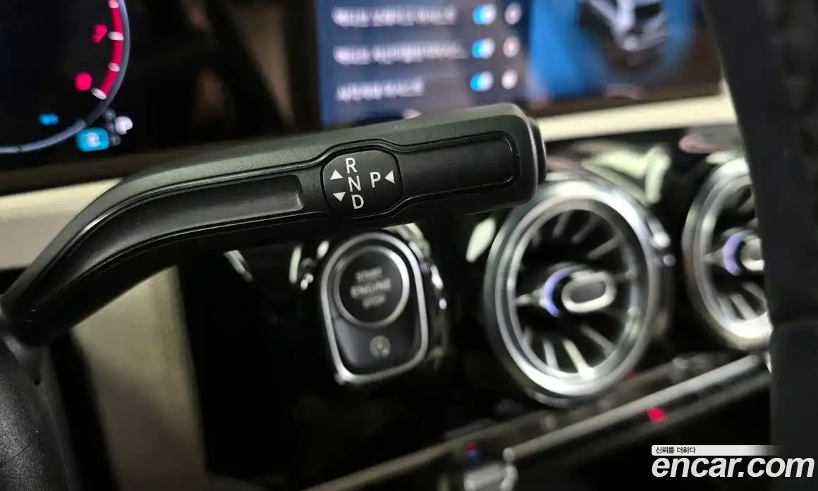 Mercedes-Benz A-Class 2025 2.0 Автомат в Москве № 388725, фото 9