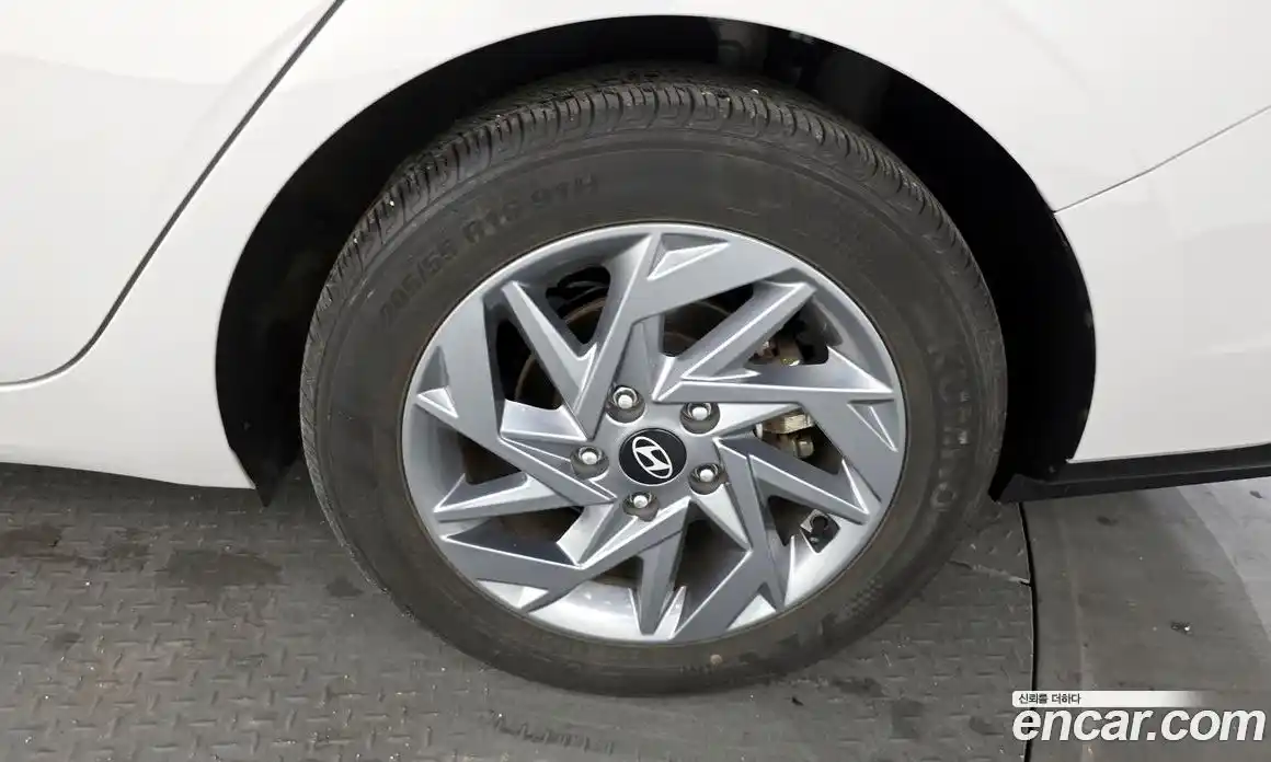 Hyundai Avante 2024 1.6 Автомат в Москве № 399378, фото 5