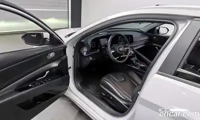 Hyundai Avante 2024 1.6 Автомат в Москве № 399378, миниатюра 10