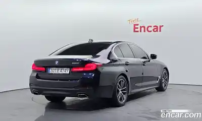 BMW 5-Series 2022 2.0 Автомат в Москве № 404966, миниатюра 2