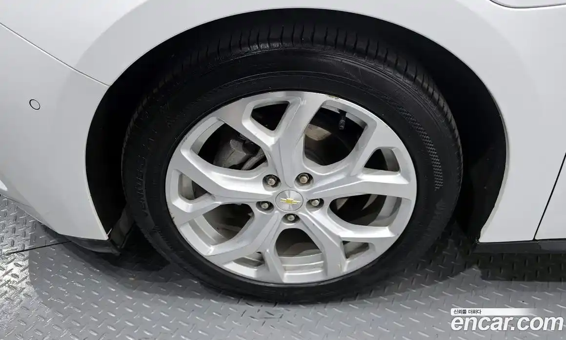 Chevrolet Volt 2018 1.5 Автомат в Москве № 41868, фото 15