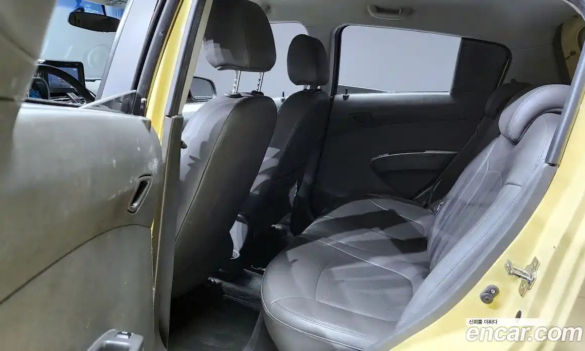 Chevrolet Spark 2014 1.0 Автомат в Москве № 42081, фото 16