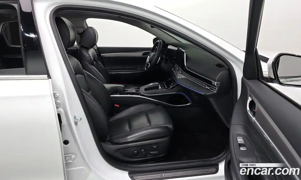 Hyundai Grandeur 2020 2.5 Автомат в Москве № 47288, фото 10