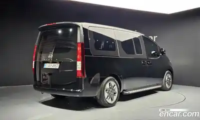 Hyundai Staria, 2025