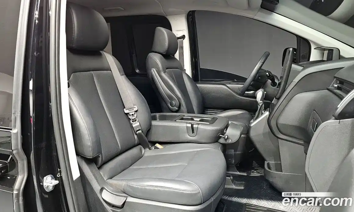 Hyundai Staria 2025 2.2 Автомат в Москве № 48263, фото 5