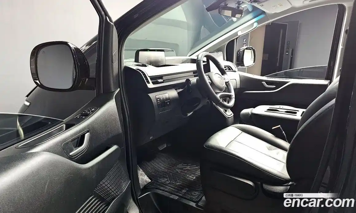 Hyundai Staria 2025 2.2 Автомат в Москве № 48263, фото 10