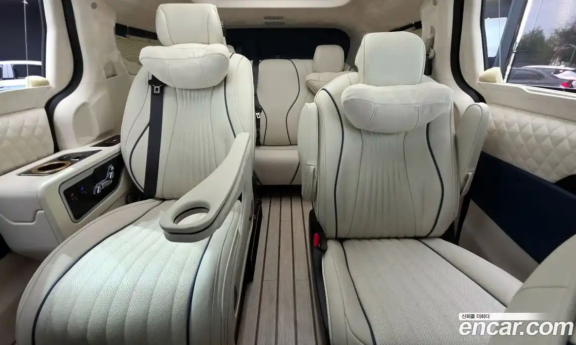 Kia Canival 2023 3.5 Автомат в Москве № 53077, фото 19