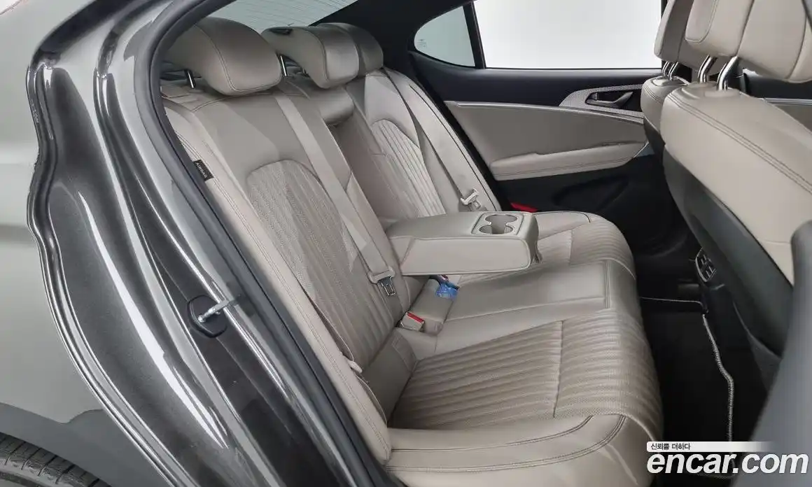 Genesis G70 2023 2.0 Автомат в Москве № 56495, фото 14