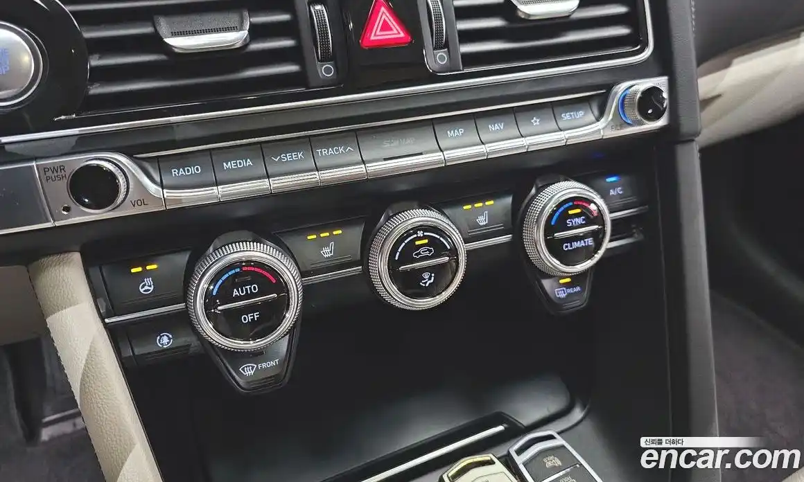 Genesis G70 2019 2.0 Автомат в Москве № 56756, фото 17