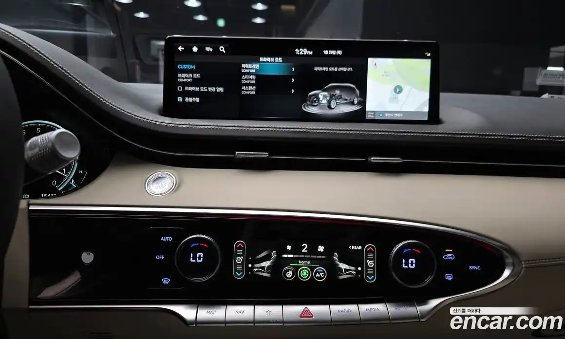 Genesis GV70 2024 2.5 Автомат в Москве № 58837, фото 4