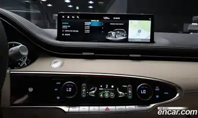 Genesis GV70 2024 2.5 Автомат в Москве № 58837, миниатюра 4