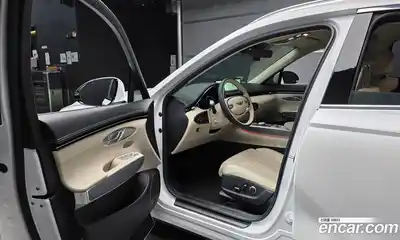 Genesis GV70 2024 2.5 Автомат в Москве № 58837, миниатюра 10