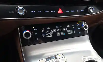 Genesis GV70 2025 2.5 Автомат в Москве № 83446, миниатюра 12