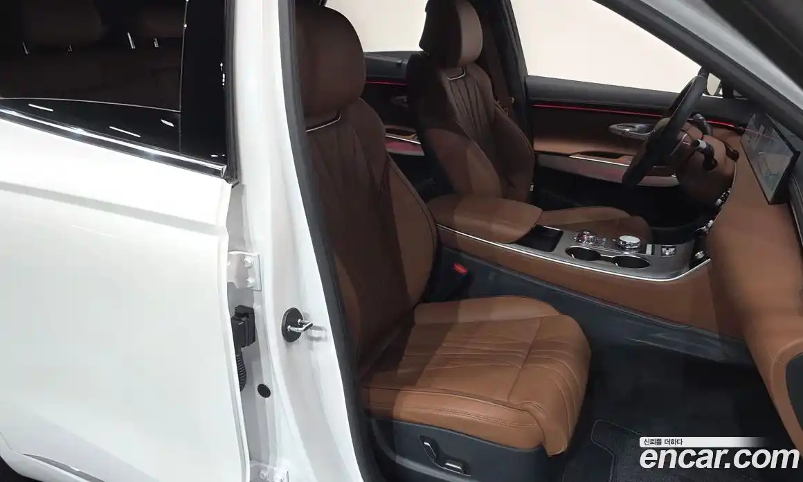 Genesis GV70 2025 2.5 Автомат в Москве № 83446, фото 19