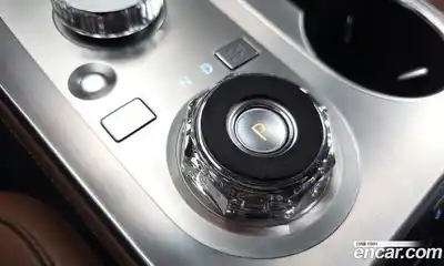 Genesis GV70 2025 2.5 Автомат в Москве № 83446, миниатюра 9