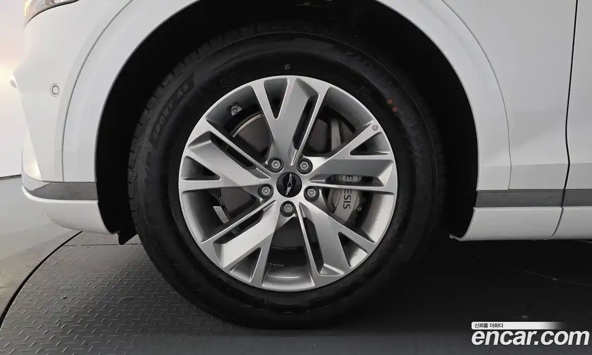 Genesis GV70 2025 2.5 Автомат в Москве № 83446, фото 10