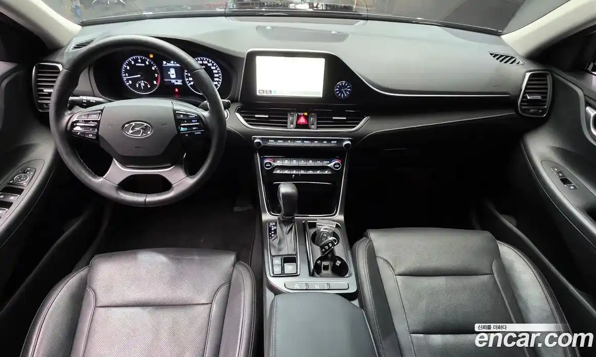 Hyundai Grandeur 2019 2.4 Автомат в Москве № 90226, фото 4