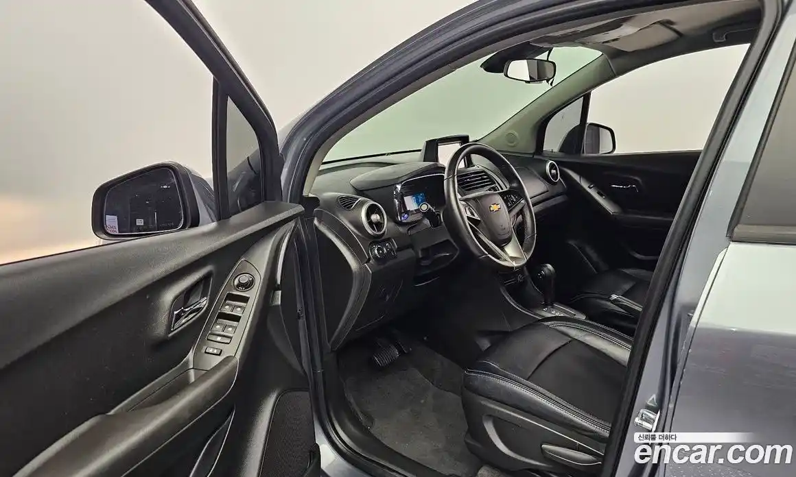 Chevrolet Trax 2015 1.4 Автомат в Москве № 103471, фото 8