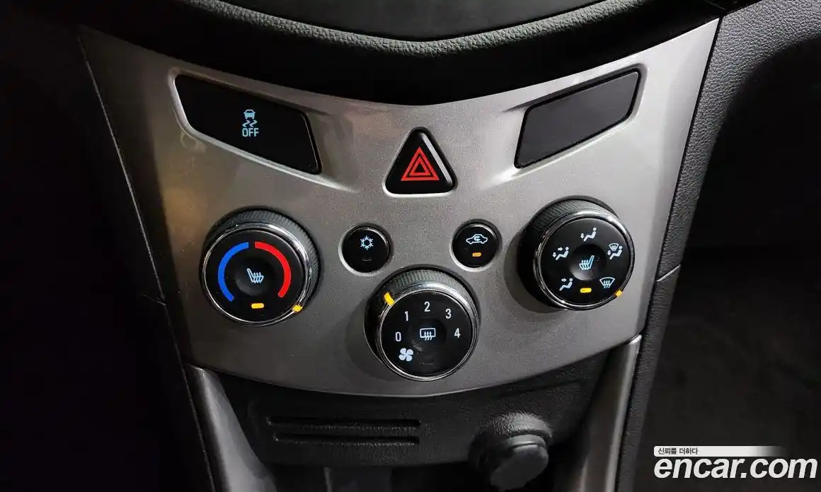 Chevrolet Trax 2014 1.4 Автомат в Москве № 105395, фото 16