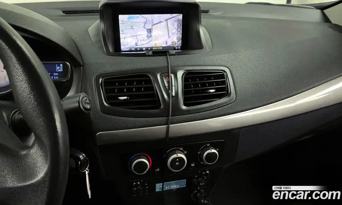 Renault SM3 2014 1.6 Автомат в Москве № 106397, фото 4