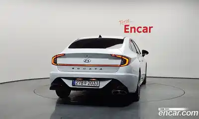 Hyundai Sonata 2022 1.6 Автомат в Москве № 11075, миниатюра 11