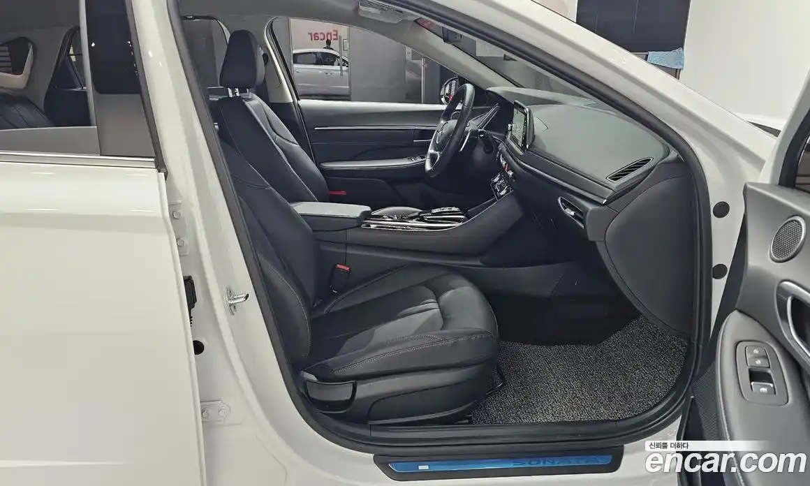 Hyundai Sonata 2022 1.6 Автомат в Москве № 11075, фото 4