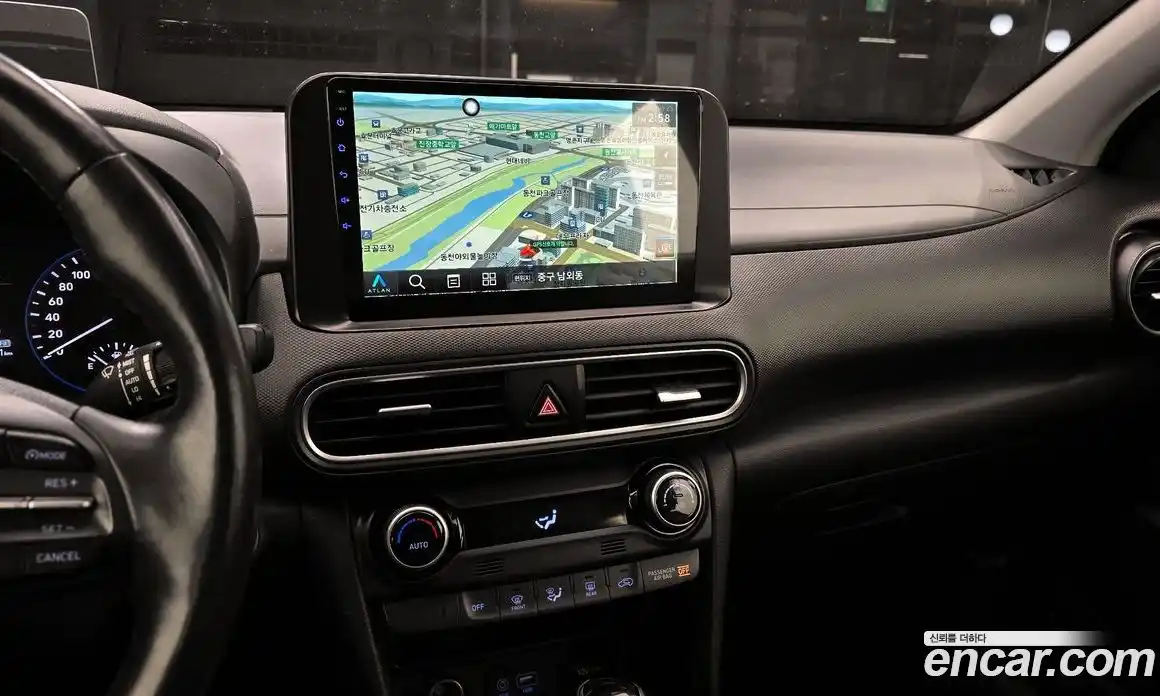 Hyundai Kona 2018 1.6 Автомат в Москве № 112452, фото 17