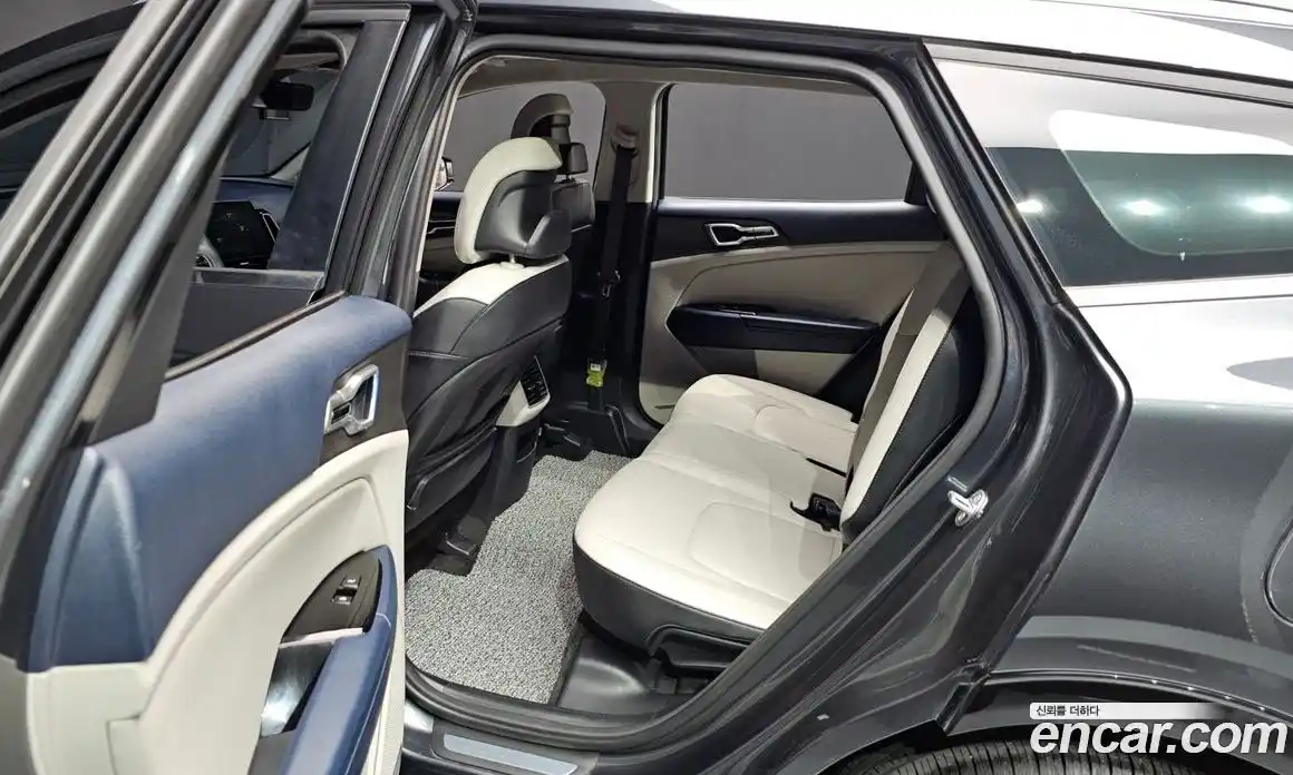 Kia Sportage 2023 1.6 Автомат в Москве № 115755, фото 12