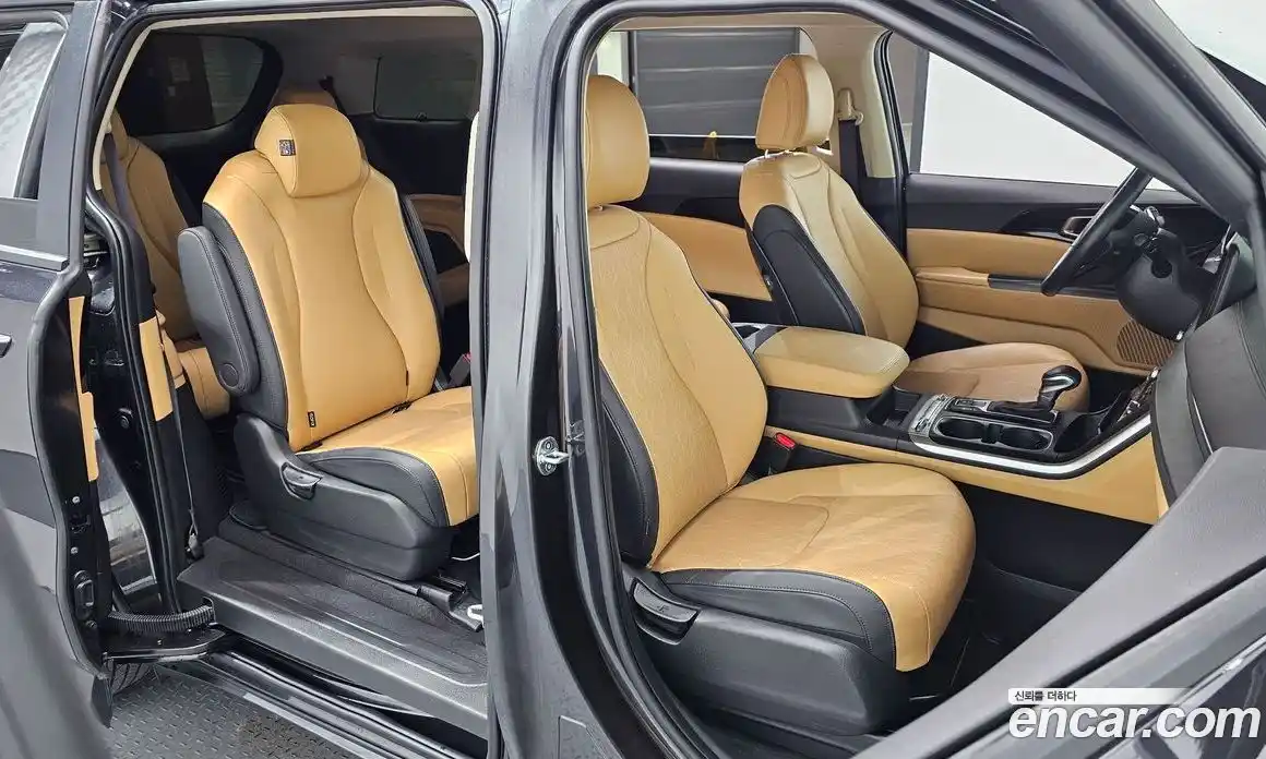 Kia Canival 2023 3.5 Автомат в Москве № 120525, фото 15