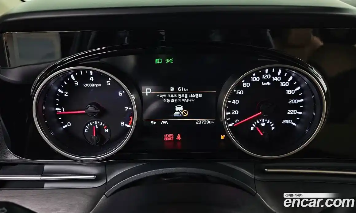 Kia Canival 2023 3.5 Автомат в Москве № 120525, фото 20