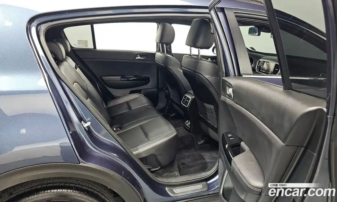 Kia Sportage 2020 2.0 Автомат в Москве № 121569, фото 13