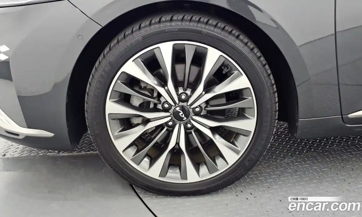 Kia K8 2023 2.5 Автомат в Москве № 12430, фото 3