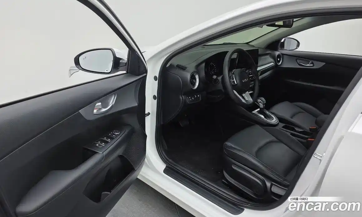 Kia K3 2024 1.6 Автомат в Москве № 128746, фото 13