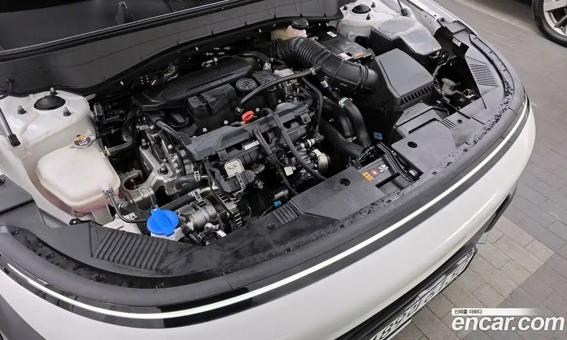 Hyundai Kona 2023 1.6 Автомат в Москве № 130577, фото 17