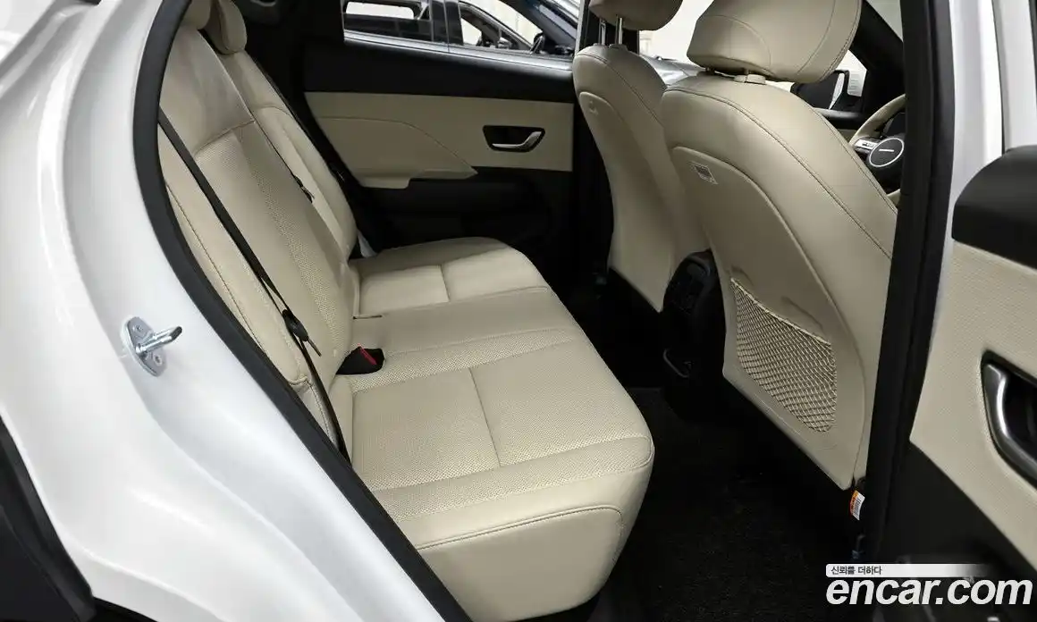 Hyundai Kona 2023 1.6 Автомат в Москве № 130577, фото 19