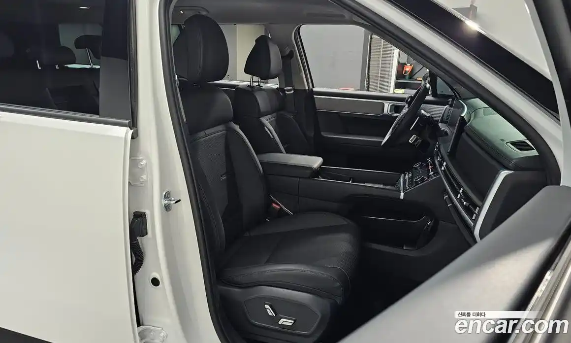 Hyundai Santa Fe 2024 2.5 Автомат в Москве № 130837, фото 15