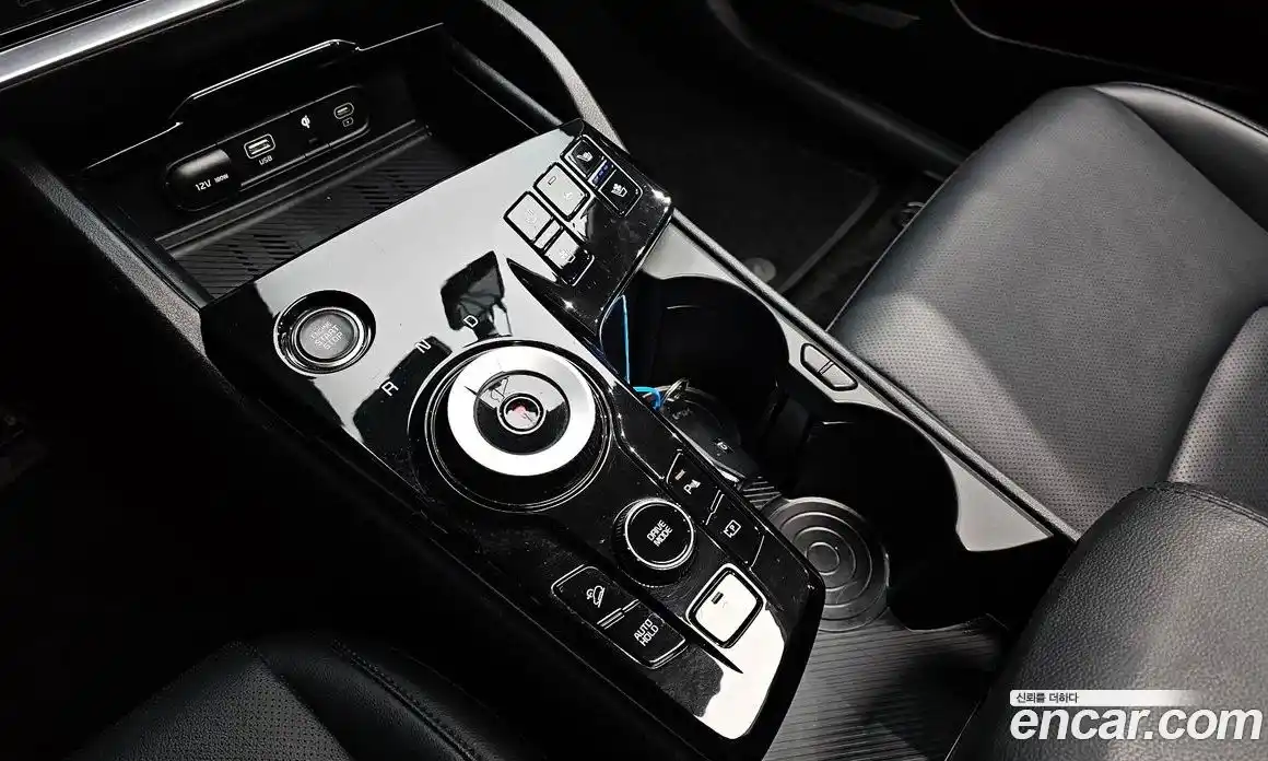 Kia Sportage 2023 1.6 Автомат в Москве № 131975, фото 9