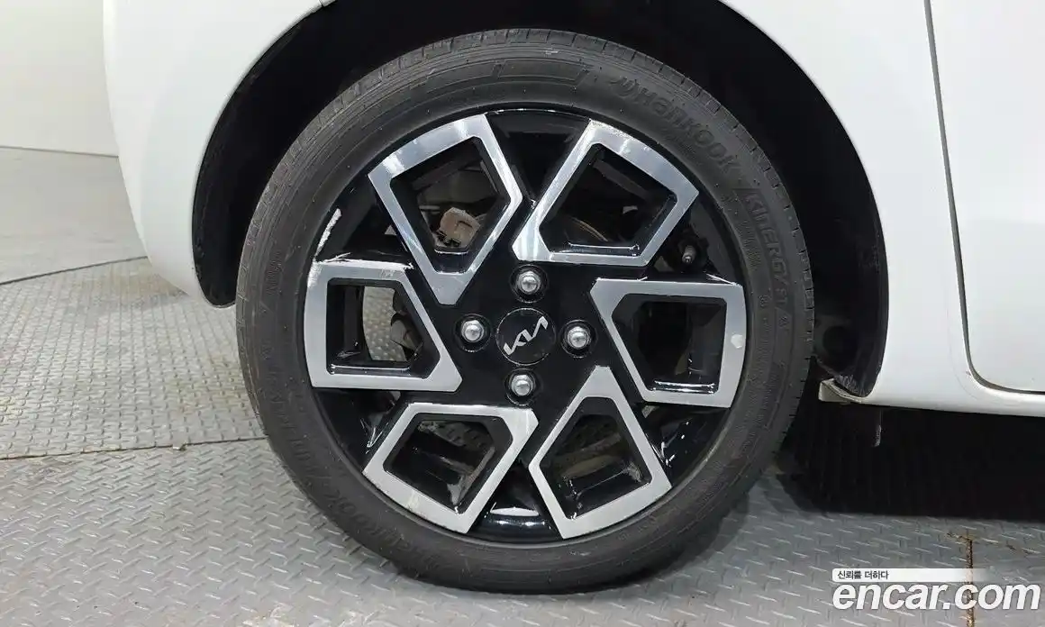 Kia Ray 2023 1.0 Автомат в Москве № 132663, фото 9