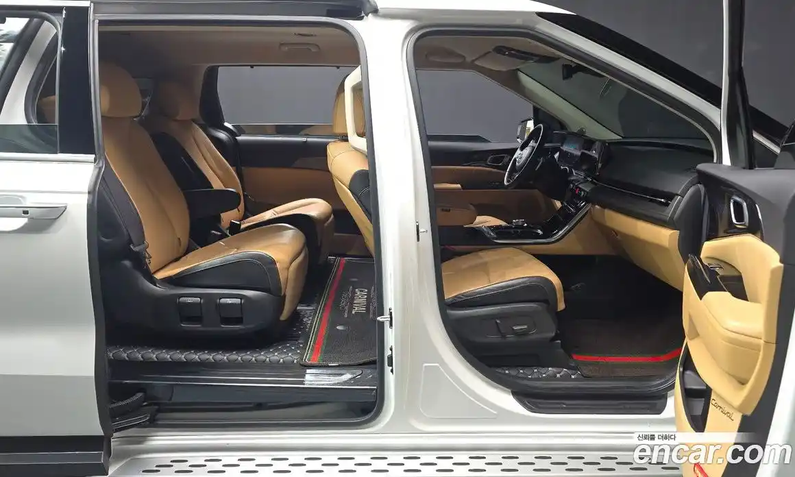 Kia Canival 2021 3.5 Автомат в Москве № 133051, фото 17