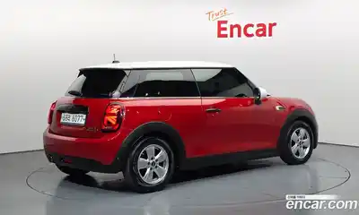 Mini Cooper 2015 1.5 Автомат в Москве № 135555, миниатюра 2