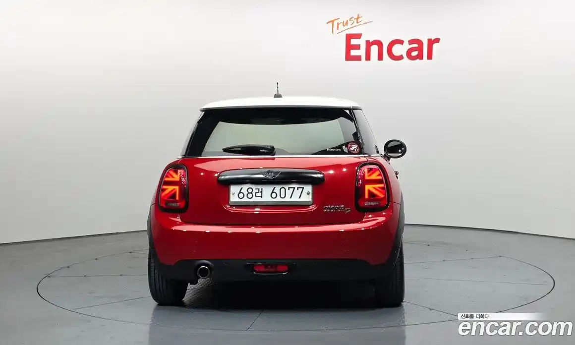 Mini Cooper 2015 1.5 Автомат в Москве № 135555, фото 4