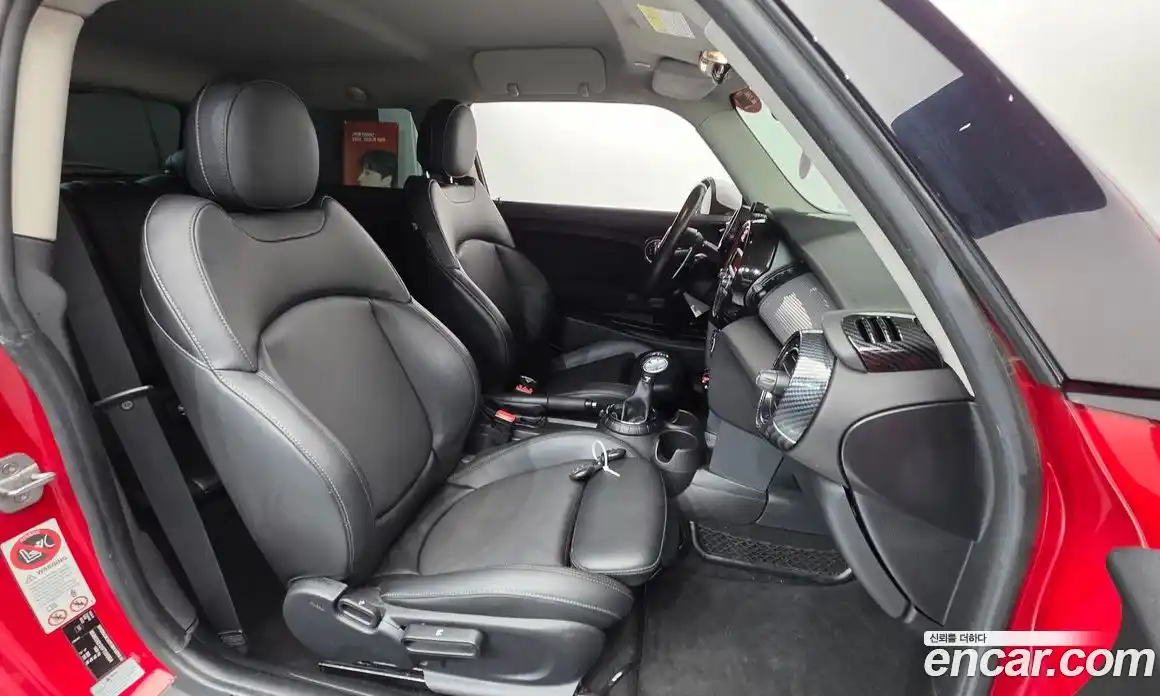 Mini Cooper 2015 1.5 Автомат в Москве № 135555, фото 10