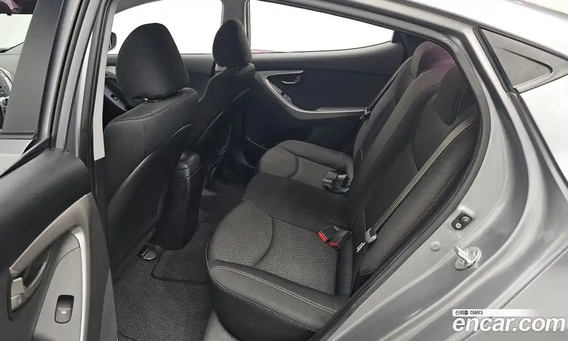 Hyundai Avante 2012 1.6 Автомат в Москве № 135596, фото 12