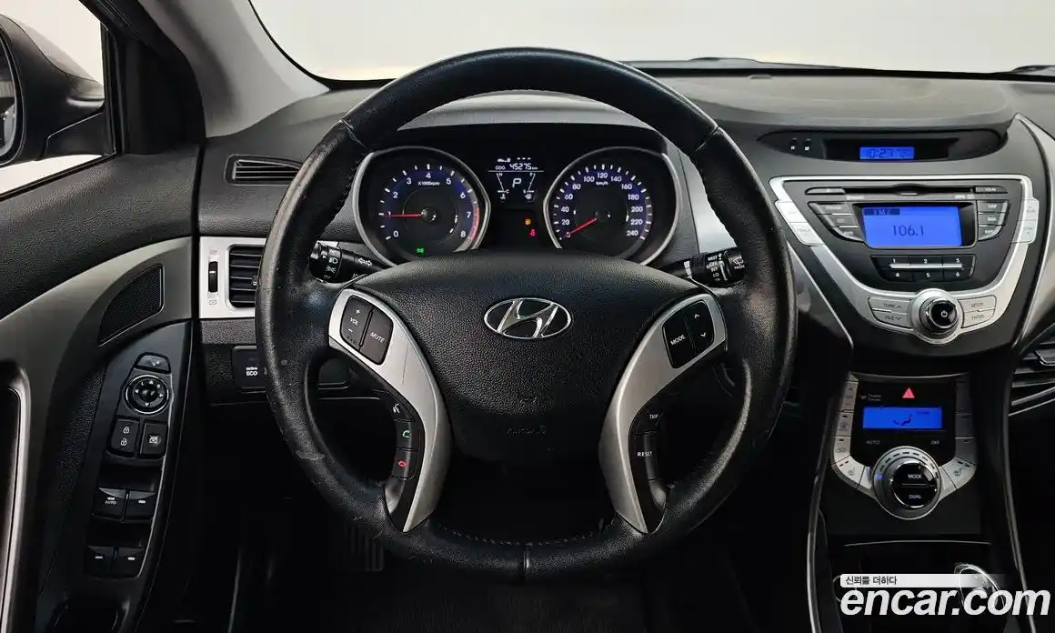 Hyundai Avante 2012 1.6 Автомат в Москве № 135596, фото 13
