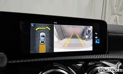 Mercedes-Benz A-Class 2020 2.0 Автомат в Москве № 137489, миниатюра 3