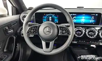 Mercedes-Benz A-Class 2020 2.0 Автомат в Москве № 137489, миниатюра 10