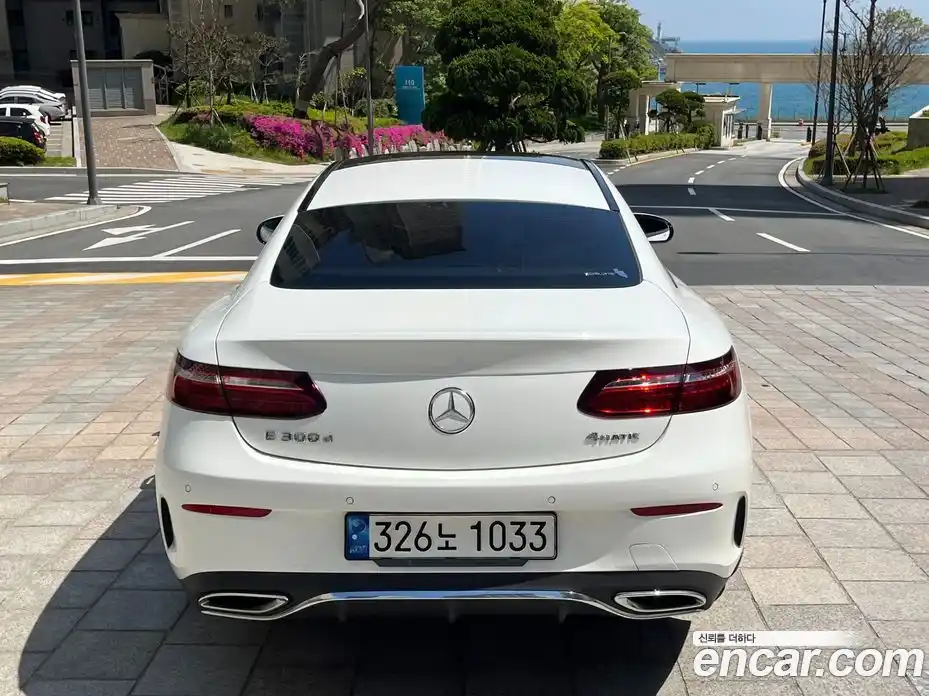 Mercedes-Benz E-Class 2022 2.0 Автомат в Москве № 139232, фото 12