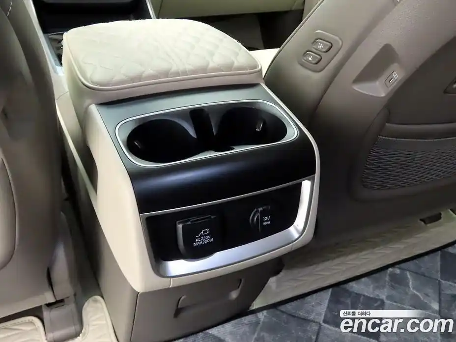 Kia Canival 2024 2.2 Автомат в Москве № 13939, фото 16